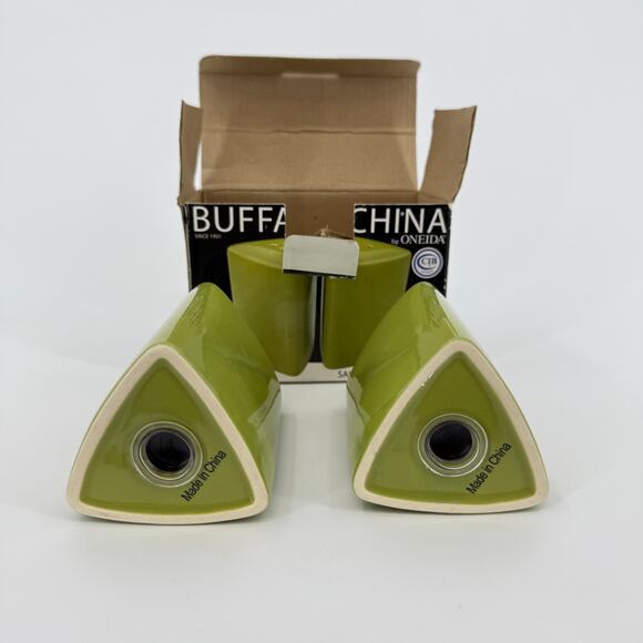 Oneida Buffalo China Green Ceramic Triangle Salt & Pepper Shakers Lime Rickey - Picture 5 of 5